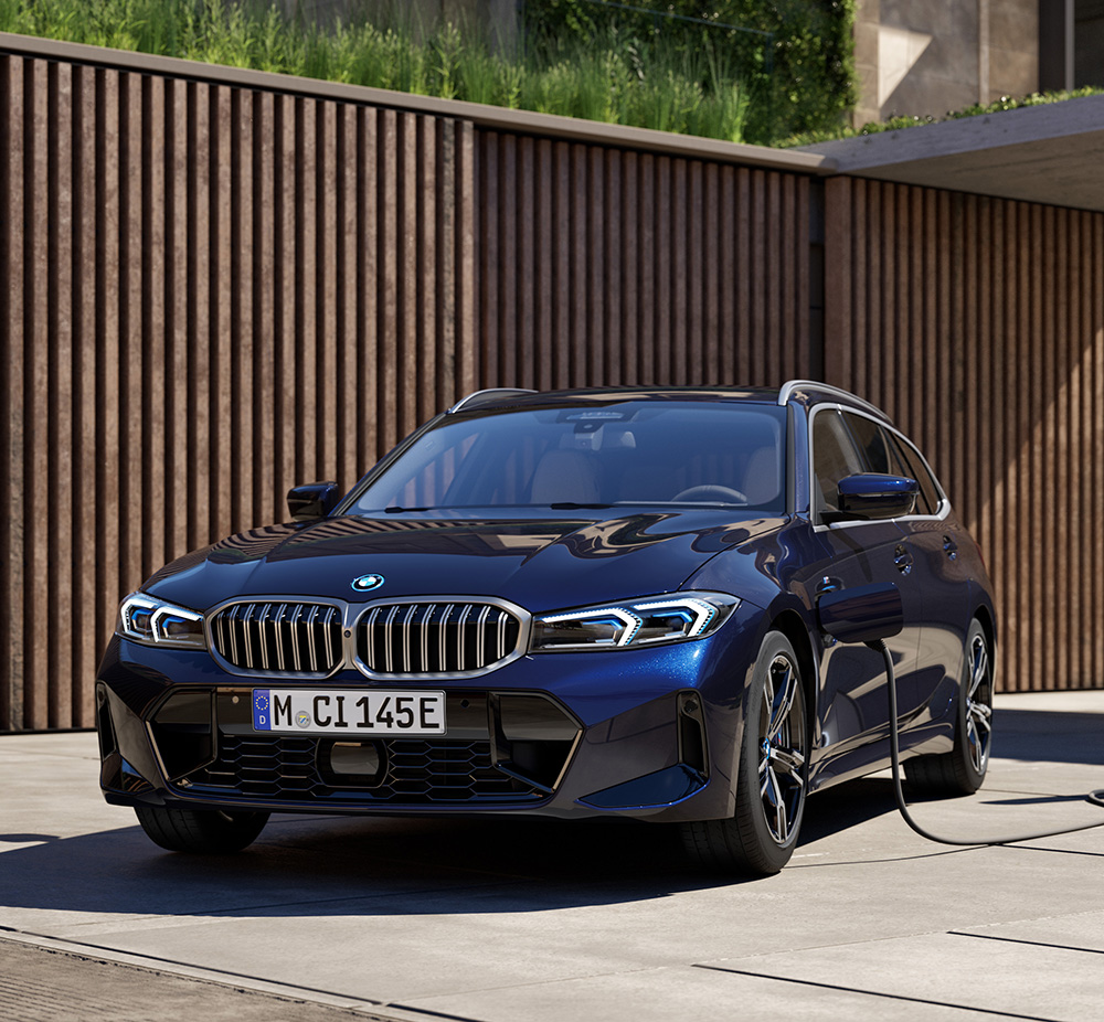BMW 330e Touring Plug-in-Hybrid